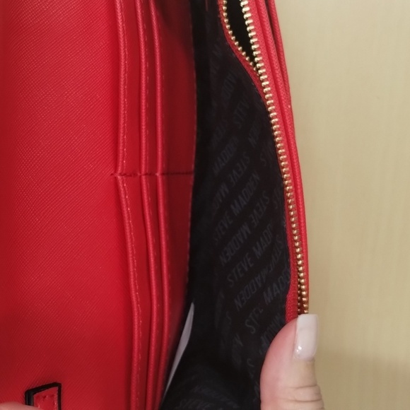 Steve Madden red crossbody clutch purse adjustable detachable strap 8 x 5 - Picture 7 of 11